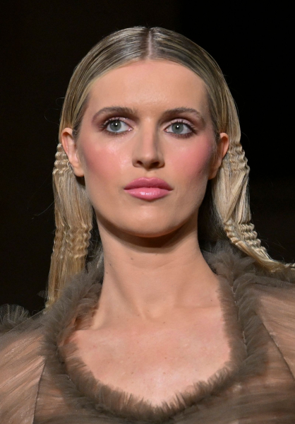 Model with crimped hair at Christian Siriano's runway show